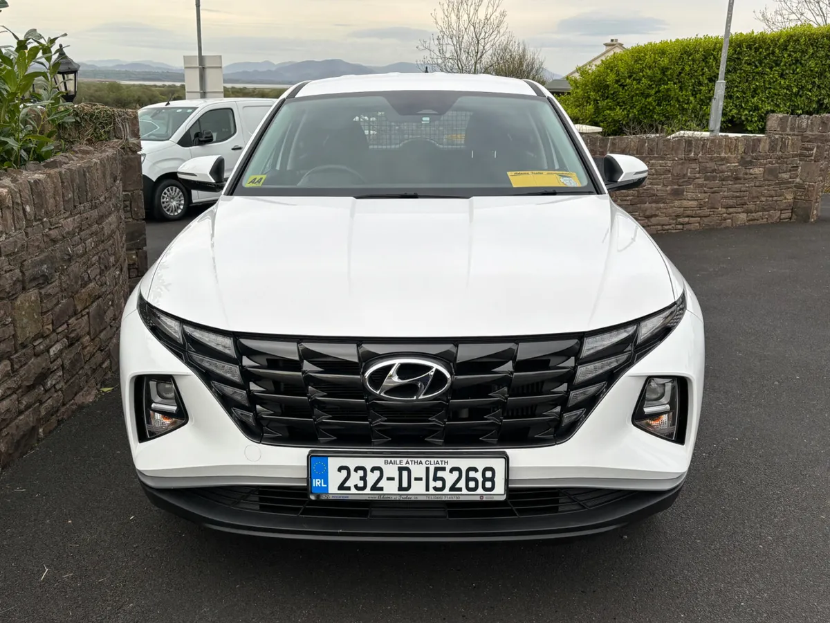 Tucson Commercial Comfort plus only 31000kms - Image 3