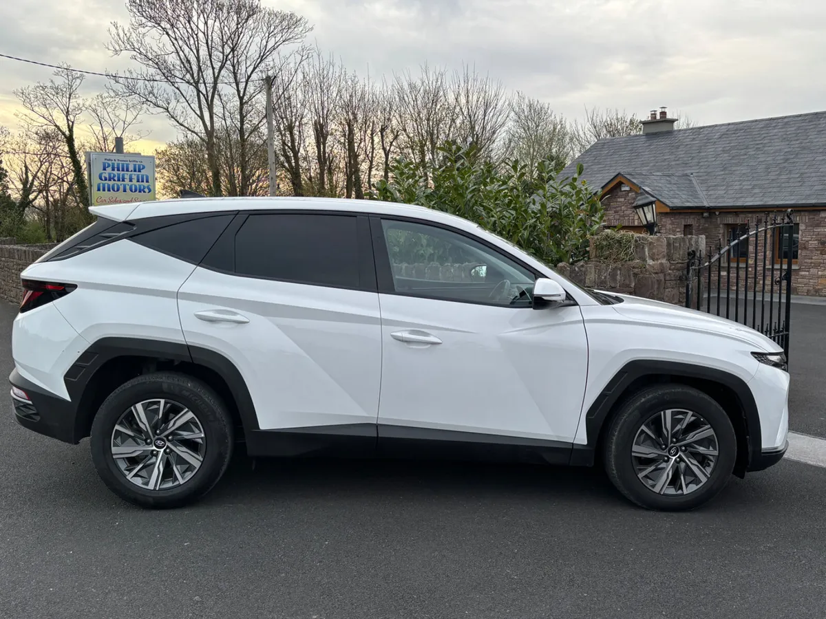 Tucson Commercial Comfort plus only 31000kms - Image 4