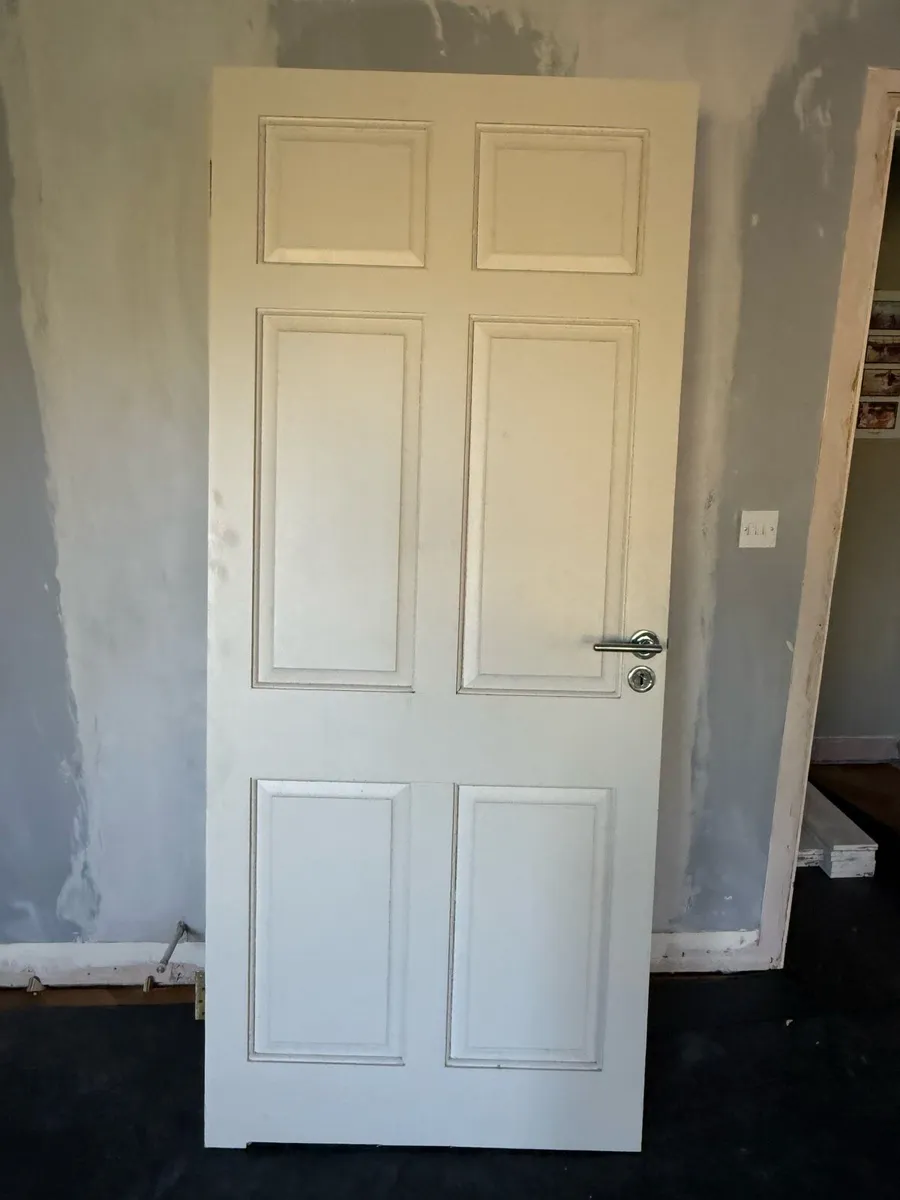 5 Wooden doors- MUST GO ASAP - Image 2