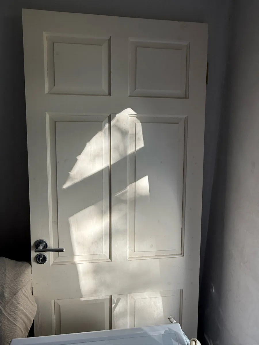 5 Wooden doors- MUST GO ASAP - Image 3