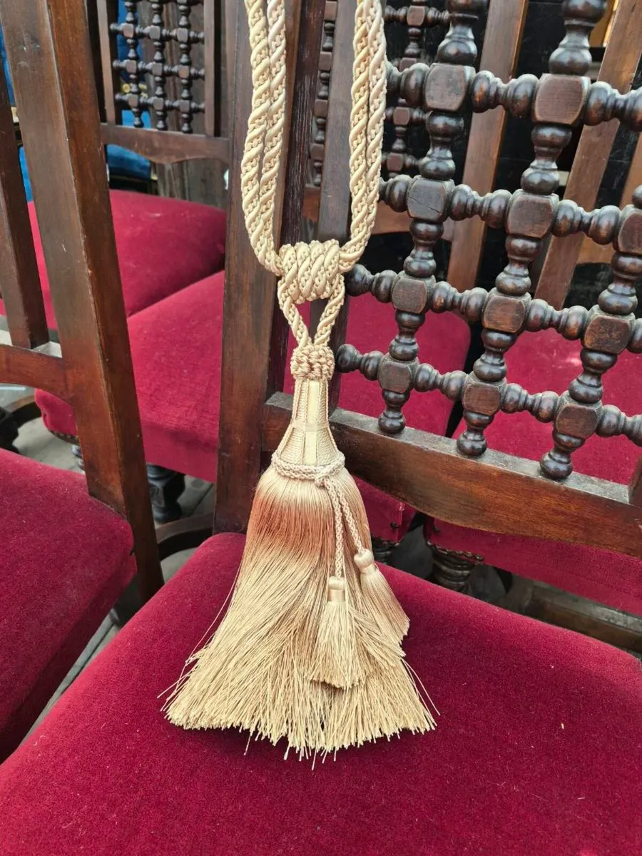 Curtin tie backs - Image 1