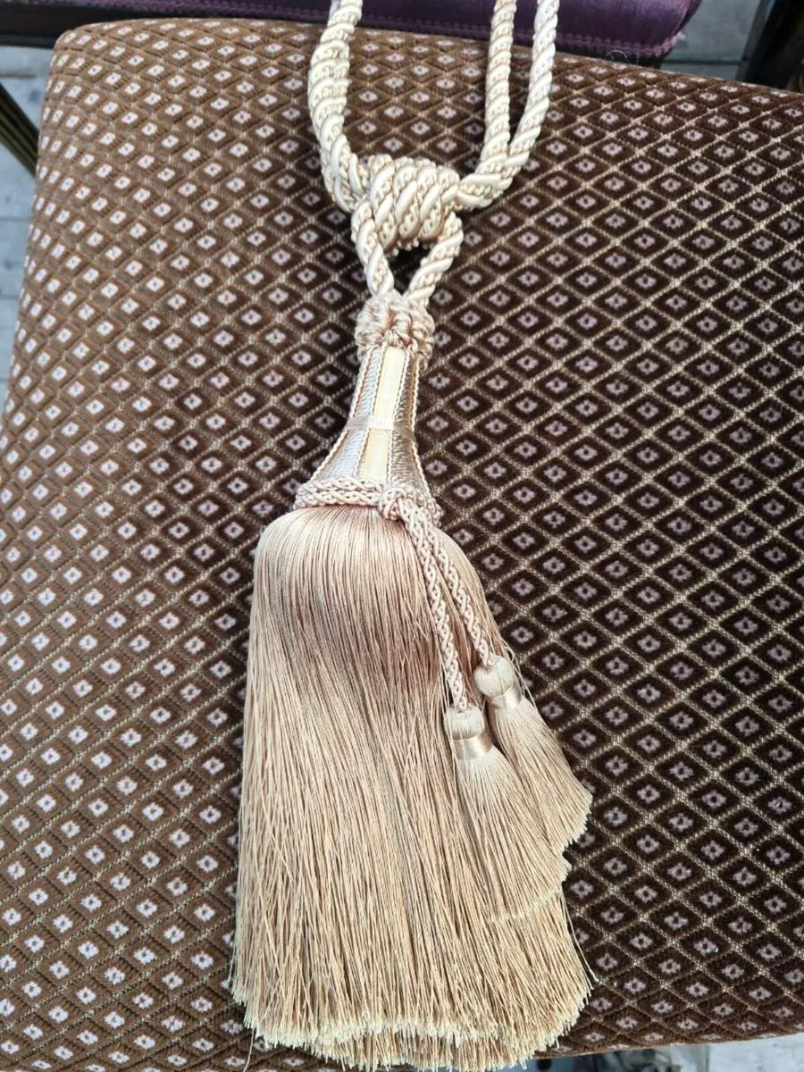 Curtin tie backs - Image 2