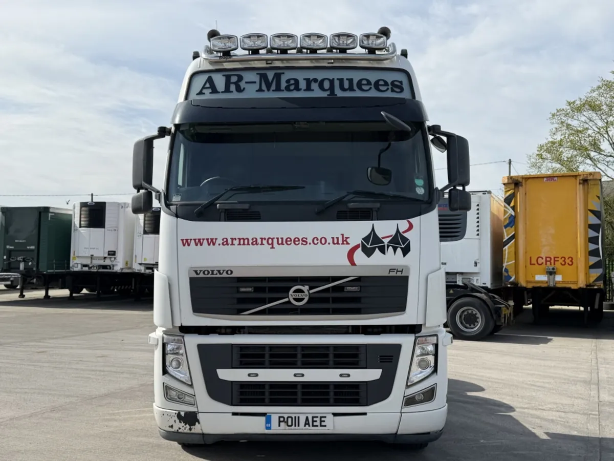 2011 (11) VOLVO FH 460 GLOBETROTTER XL - Image 3