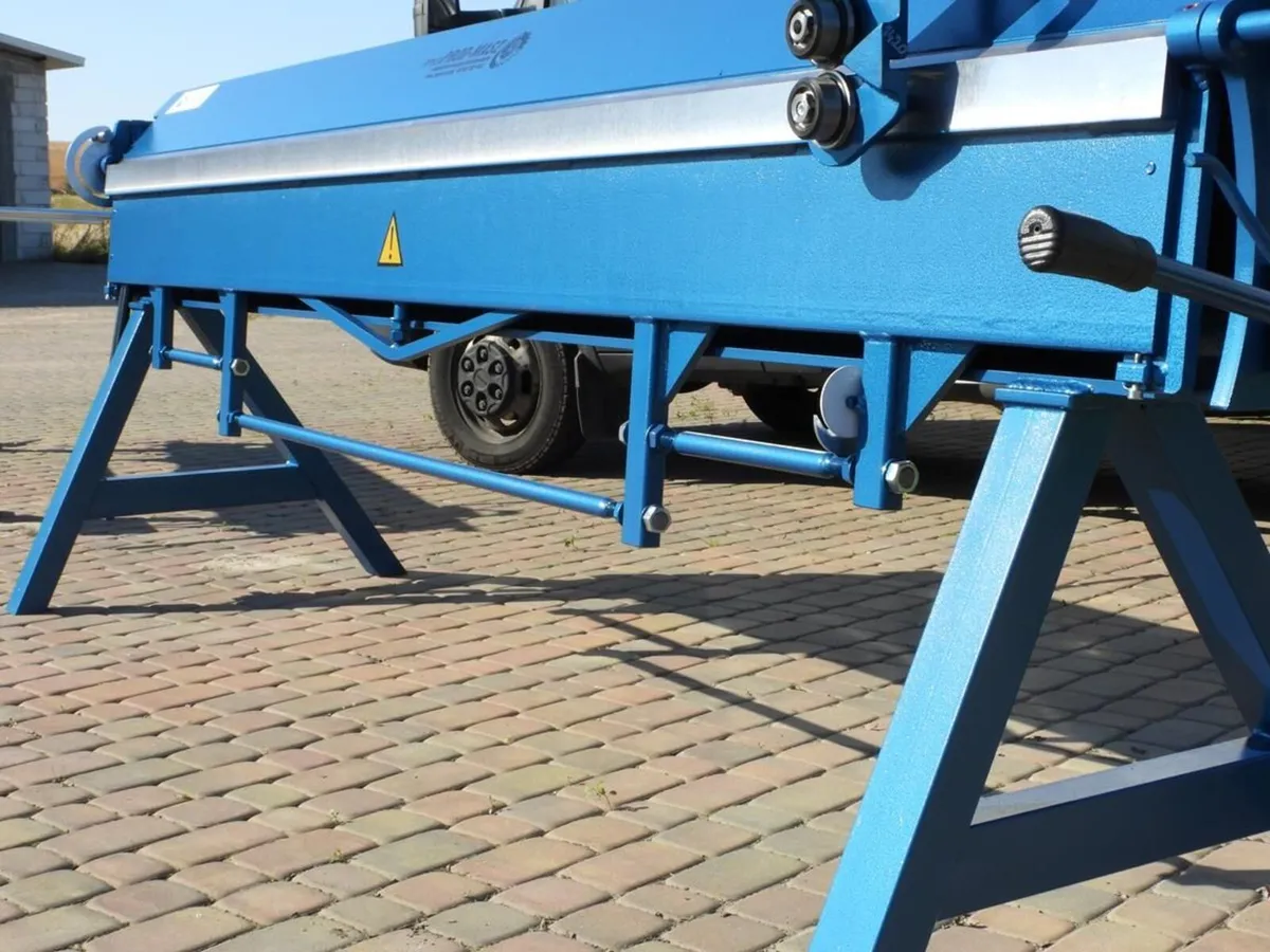 Sheet metal folder 3m-1mm of steel 560KG Strong! - Image 4