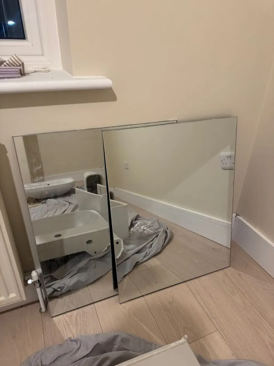 bathroom sinks, mirrors, lights - Image 4