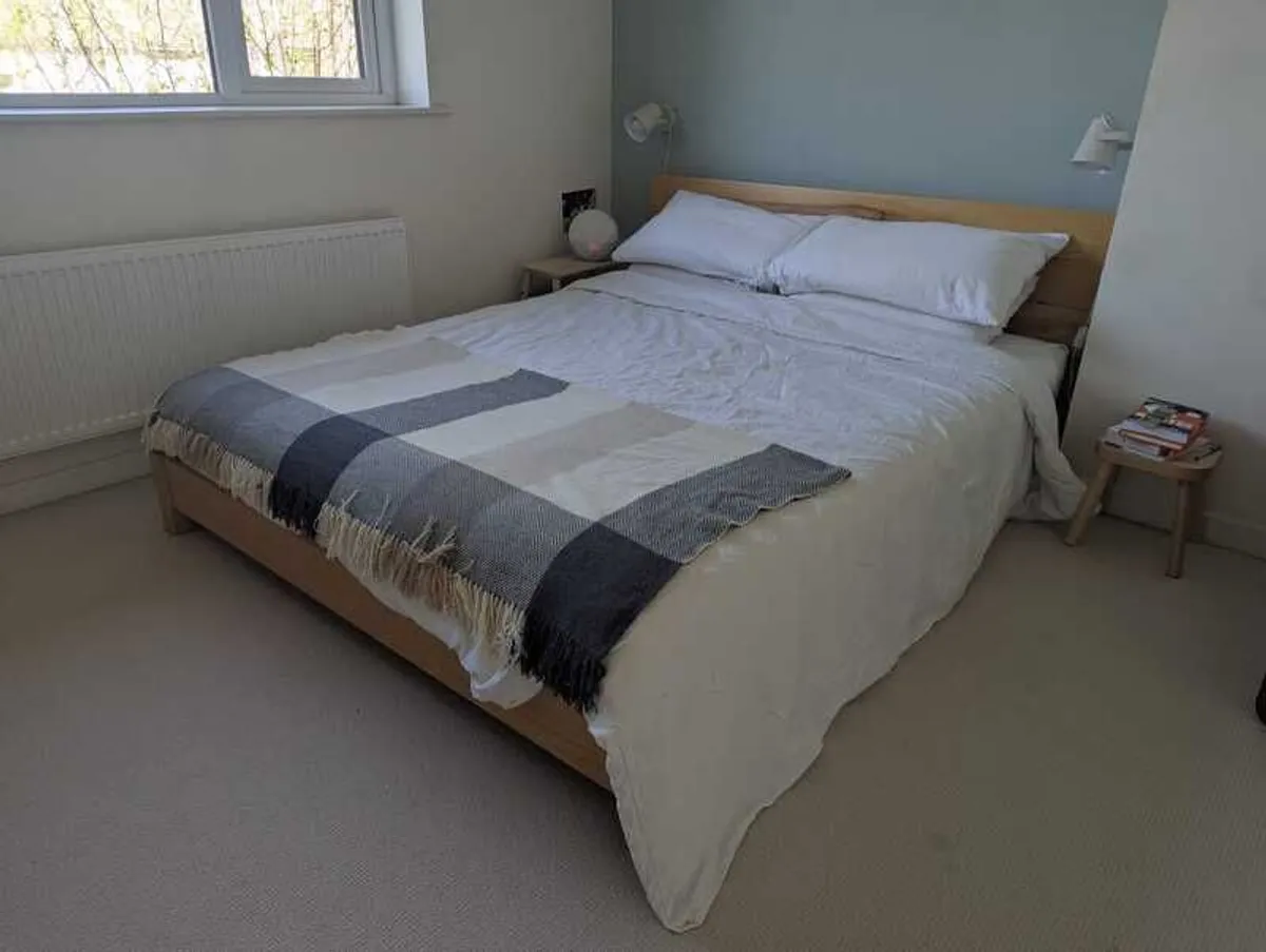 Solid Wood Bed frame 160 x 200 EU King - Image 2