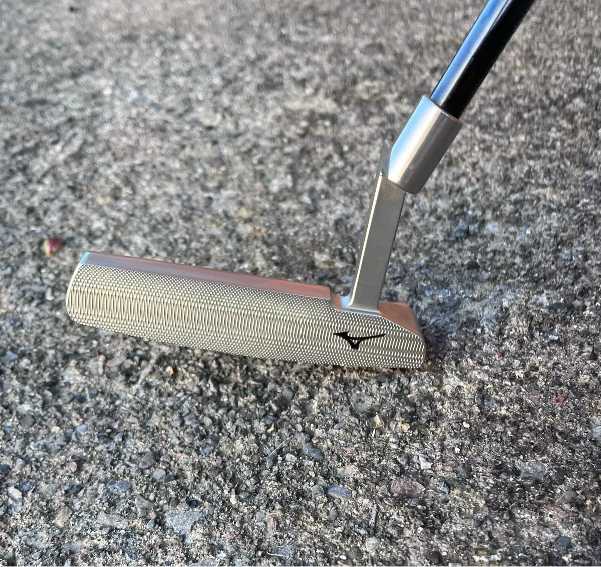 Mizuno M.Craft O2 Putter - Excellent Condition - Image 1