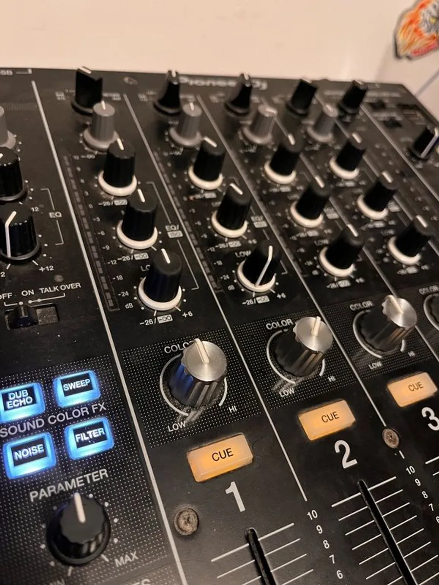 Pioneer DJM-750MK2 DJ Mixer - Image 2