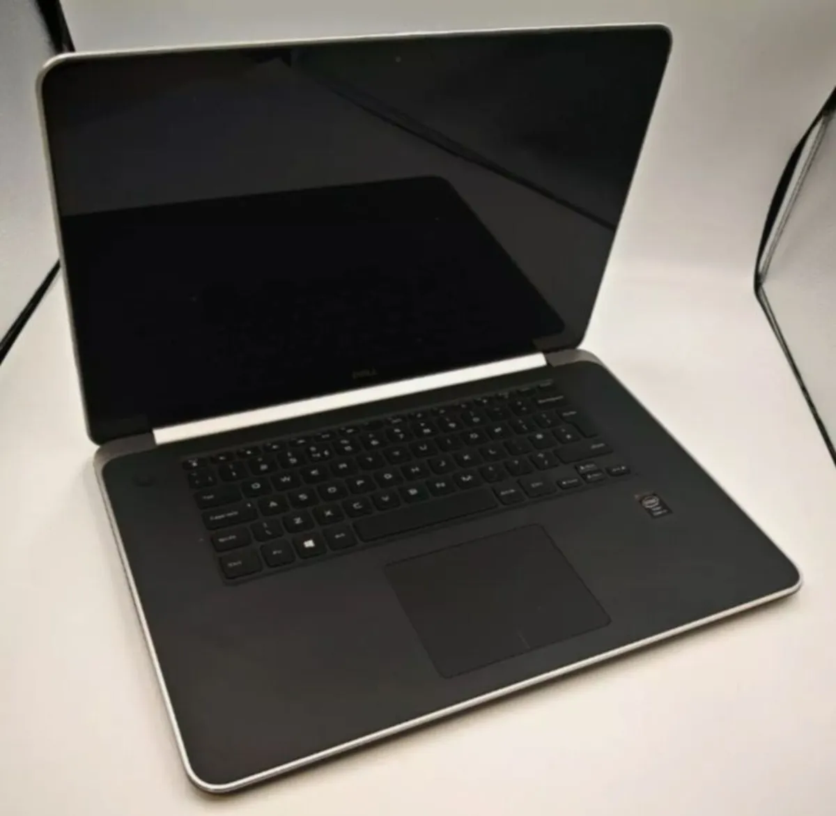 Dell XPS 15 9530 TOUCH QHD+ i7 16GB 512GB NVIDIA - Image 1