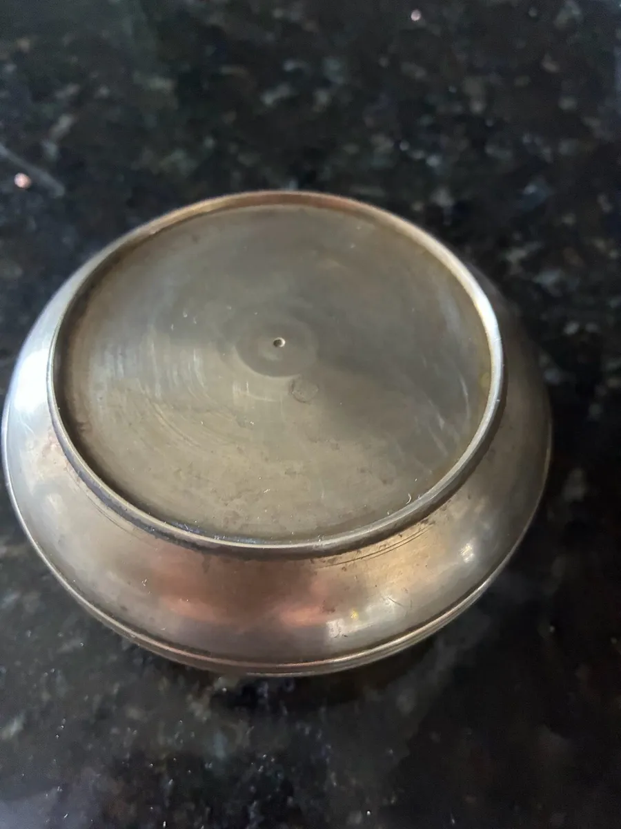 Vintage  Nautical Themed  Brass Ashtray - Image 4