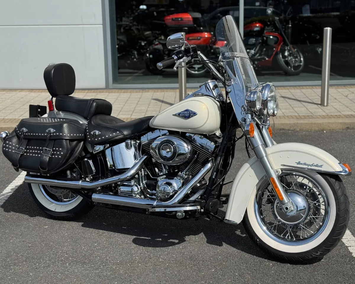 HARLEY-DAVIDSON HERITAGE SOFTAIL CLASSIC - Image 2
