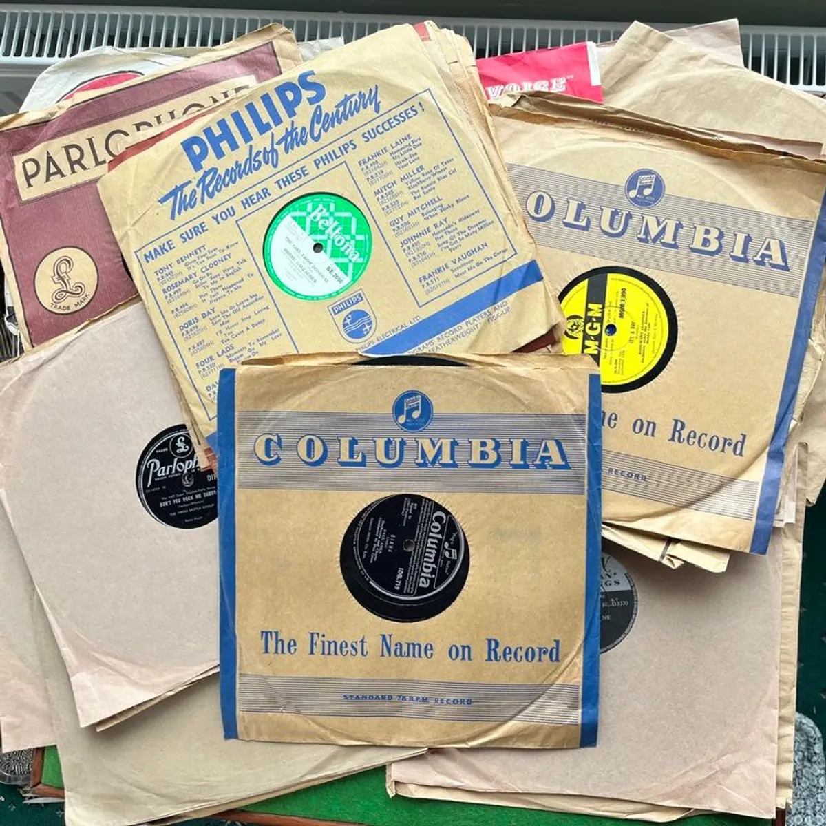 1950s Gramophone Records - Image 1