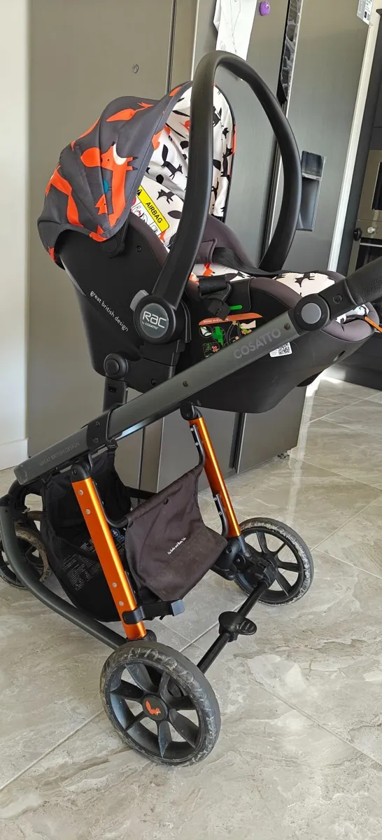 Cosatto Giggle 3 in 1 Travel system - Image 3