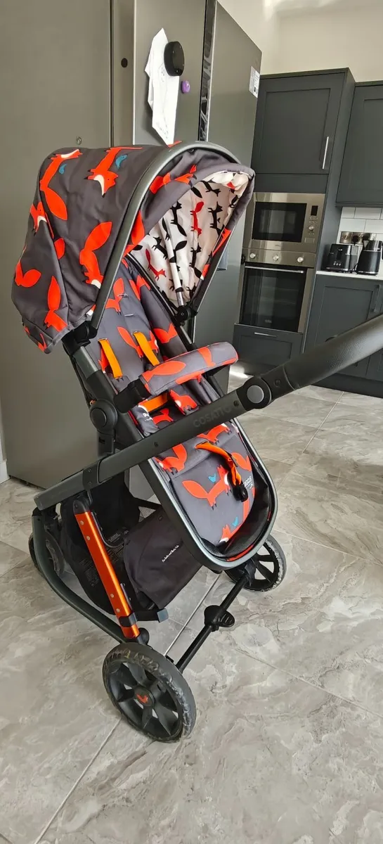 Cosatto Giggle 3 in 1 Travel system - Image 2