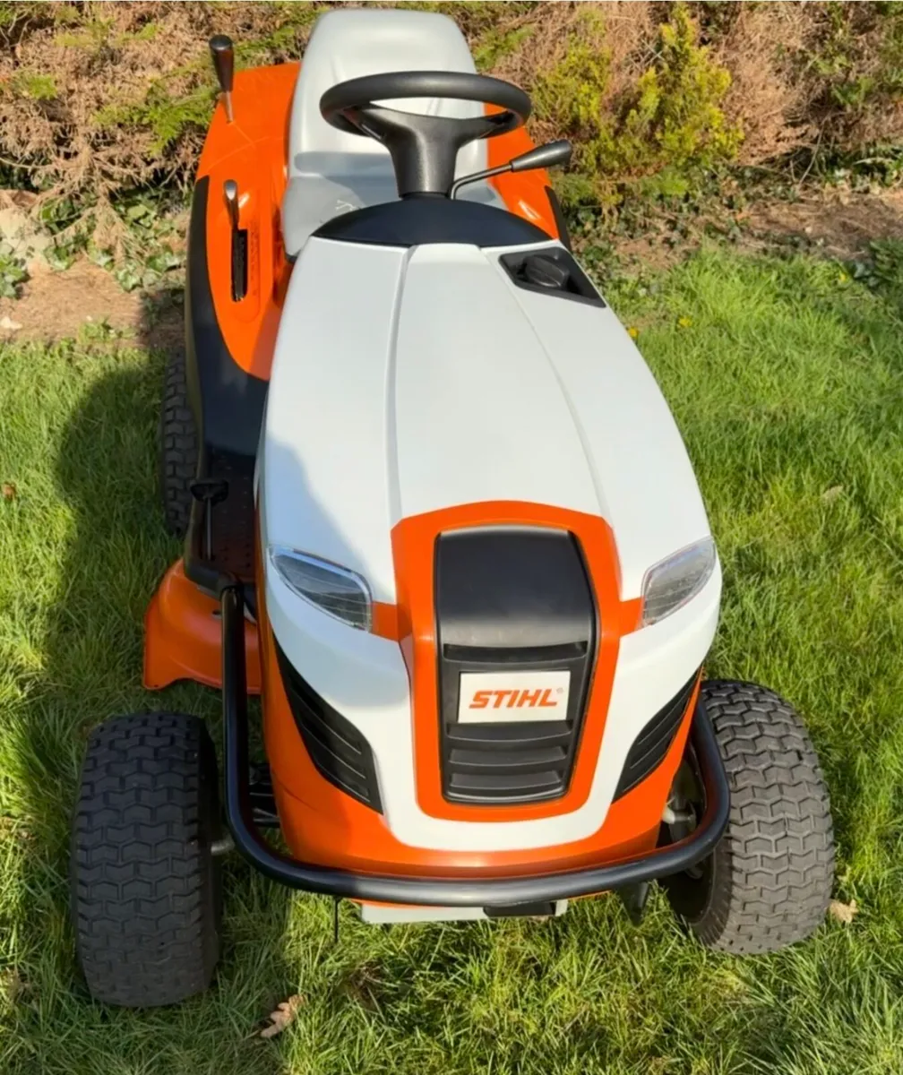STIHL RIDE ON MOWER AS New - Image 4