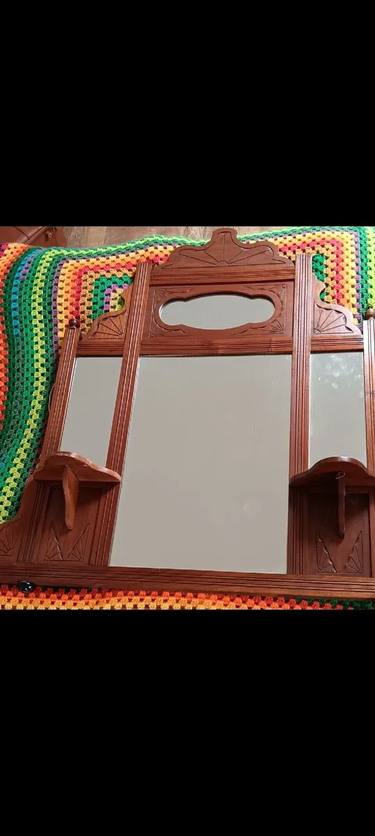 Over mantle mirror - Image 1