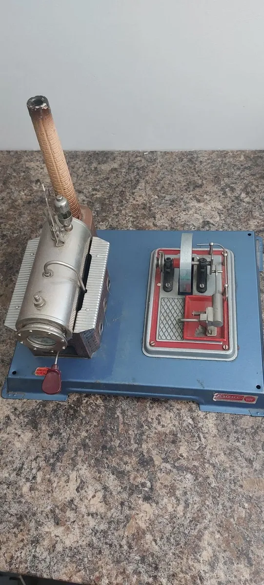 Steam engine Model - Image 3