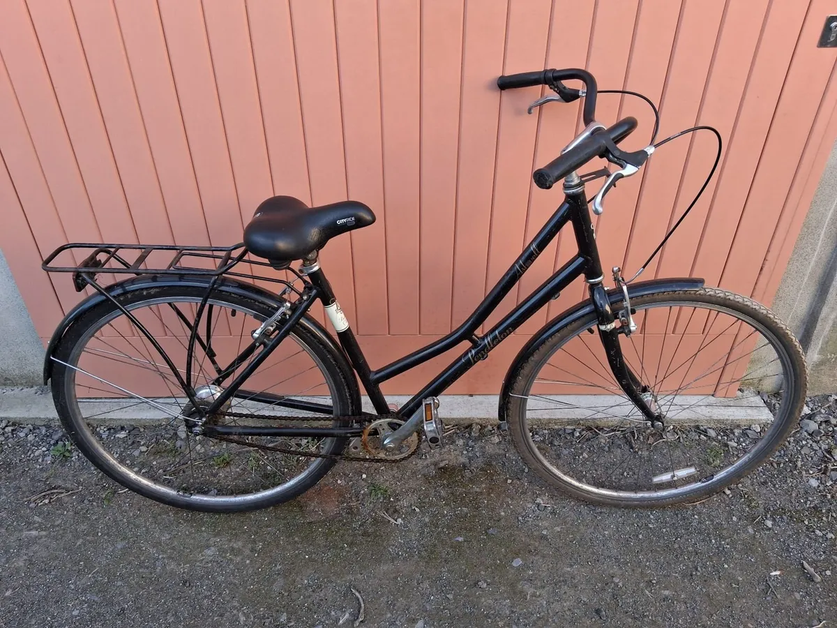 Pendleton Ladies Bike - Image 4