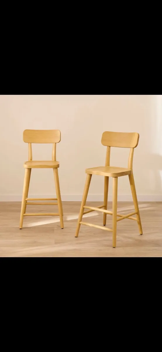 3 Bar stools (Brand new; still in box) - Image 1