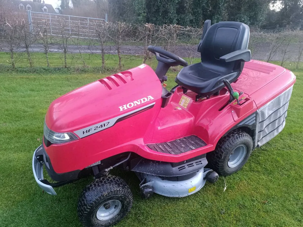 Ride on mower - Image 1