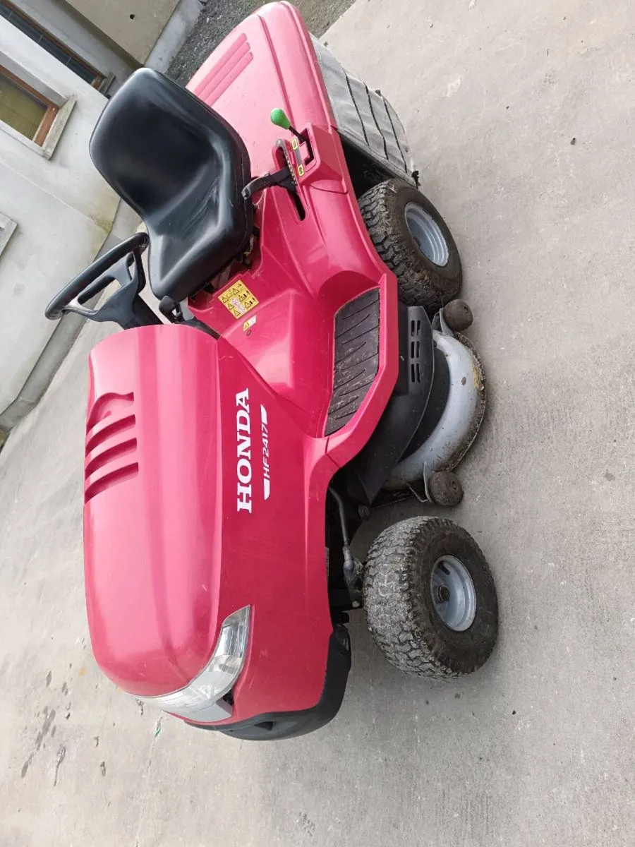 Ride on mower - Image 1