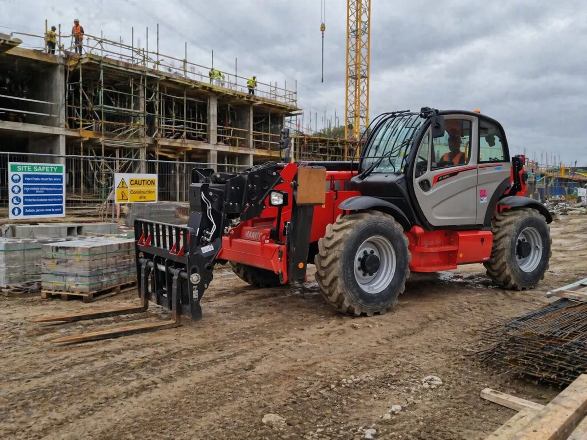 2023 Manitou MT1840 Only 230Hrs / Big Engine