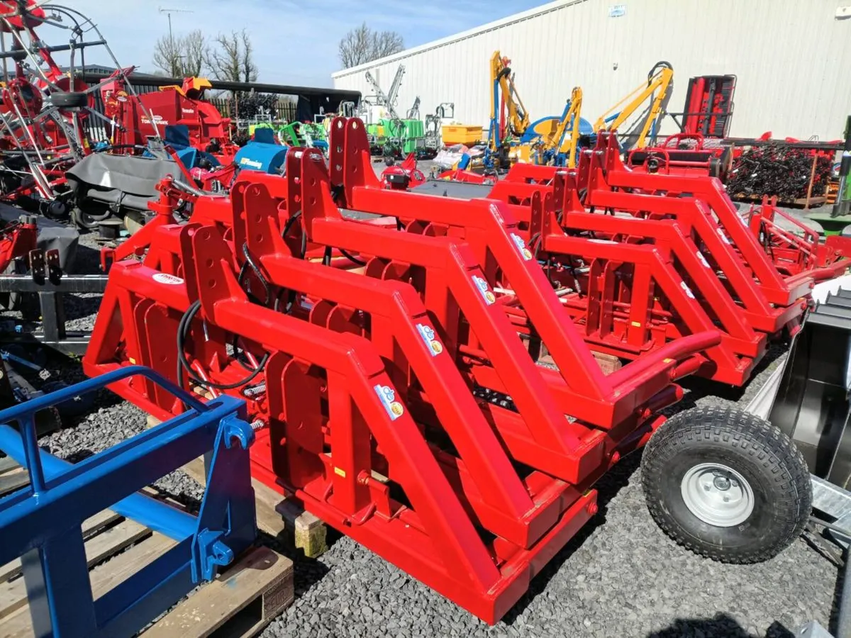 Dowd Double bale lifters - Image 1