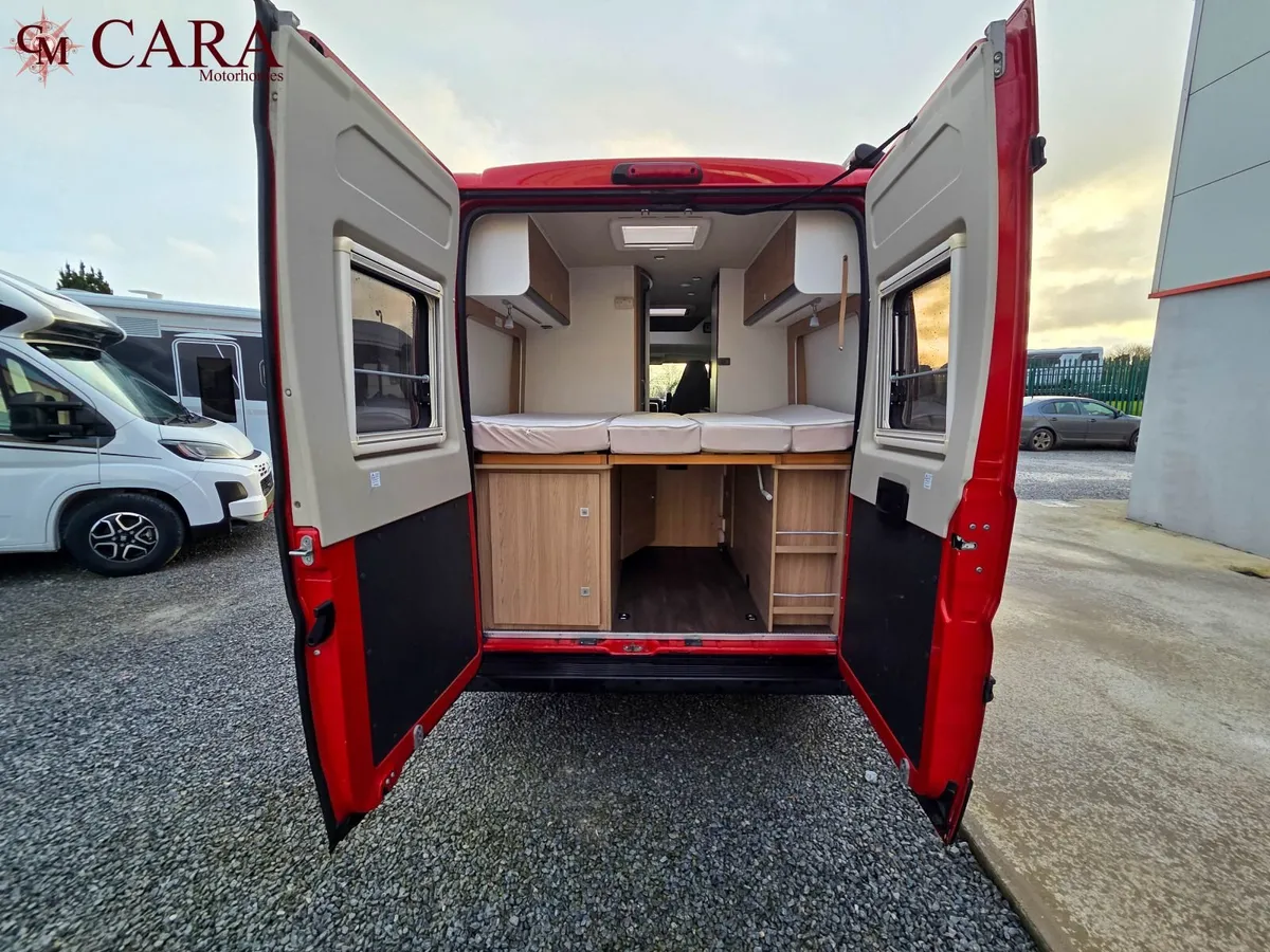 Sunlight Cliff Campervan 2019 - Image 2