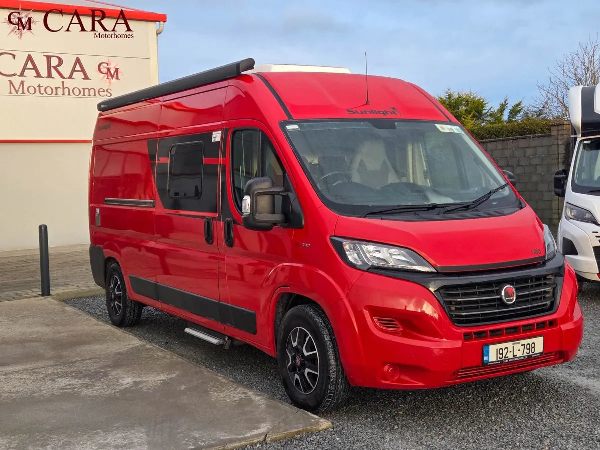 Sunlight Cliff Campervan 2019 - Image 3