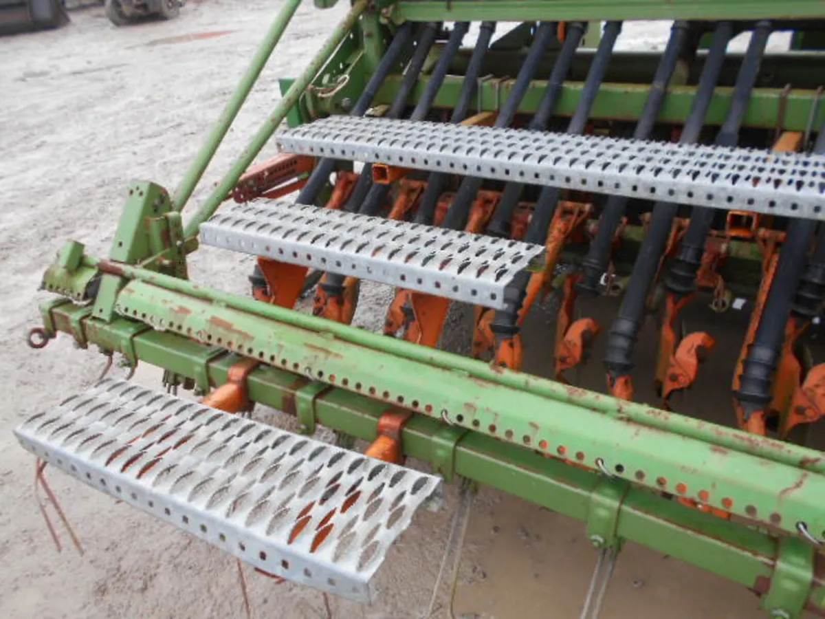 AMAZONE 3m 1-PASS & AMAZONE BOX DRILL RP-AD 302 - Image 4