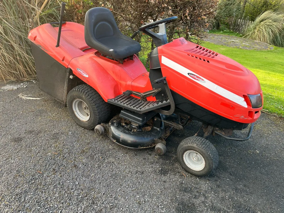 16/5HP Castlegarden hydro ride on lawnmower - Image 3