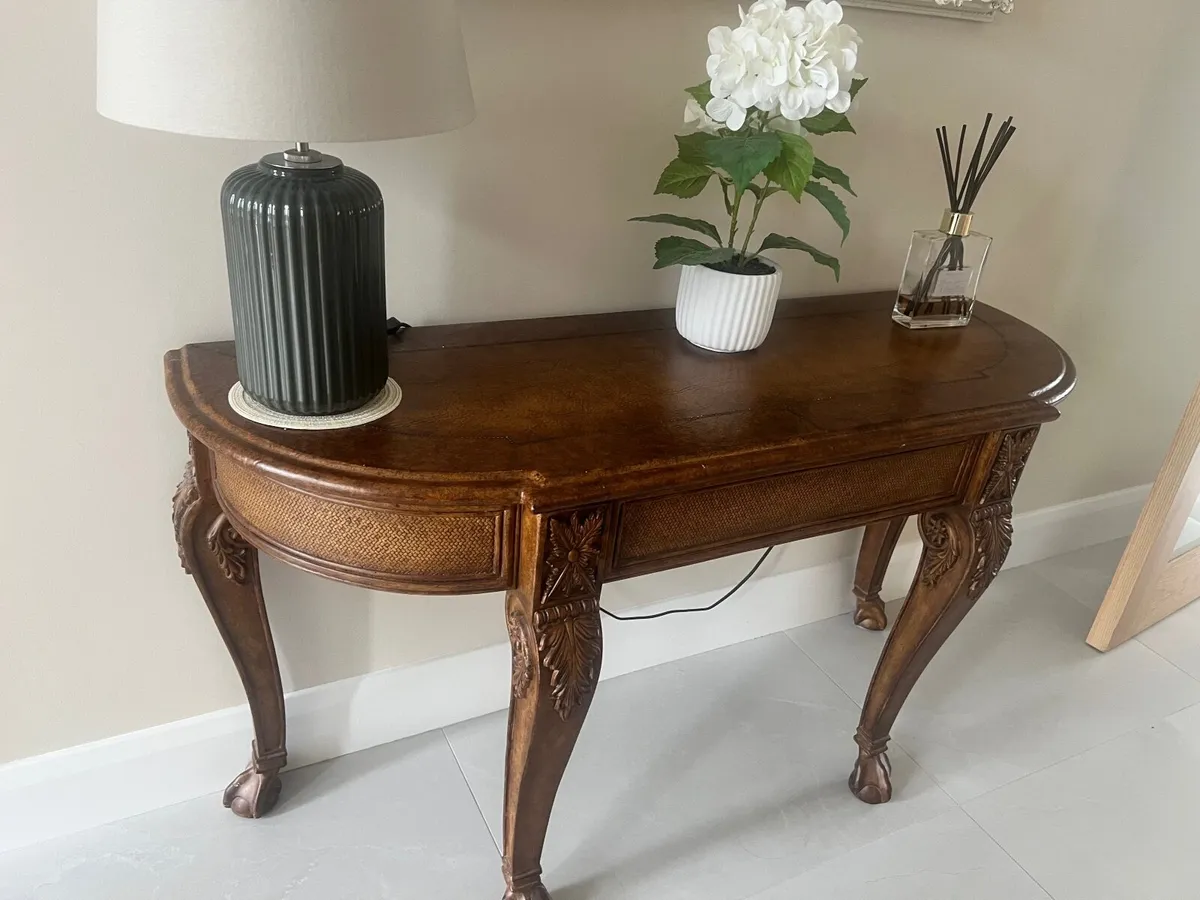 Console table - Image 3