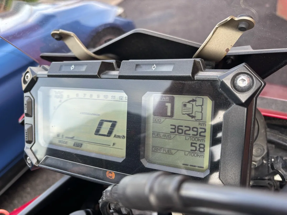 Yamaha tracer 900 mt-09 apex pro - Image 4