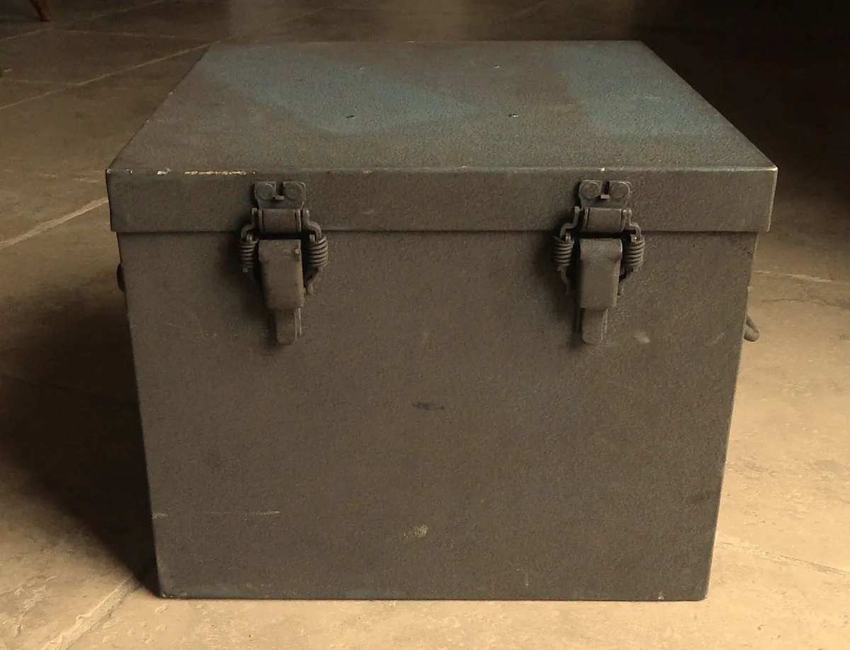 Vintage Heavy Duty Metal Storage Box - Image 4