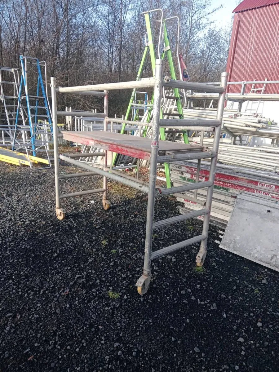 Scaffolding tower - Image 1