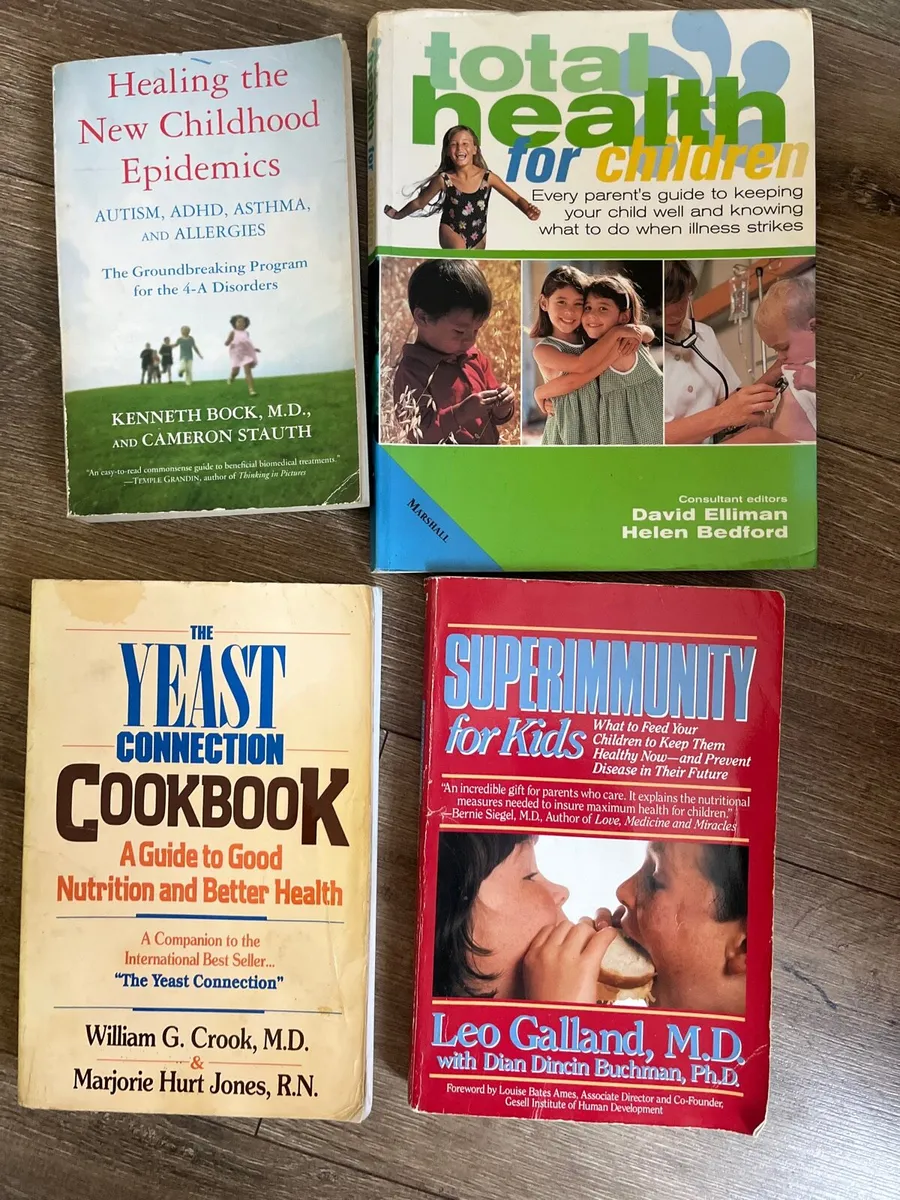 4 medical books - Image 1