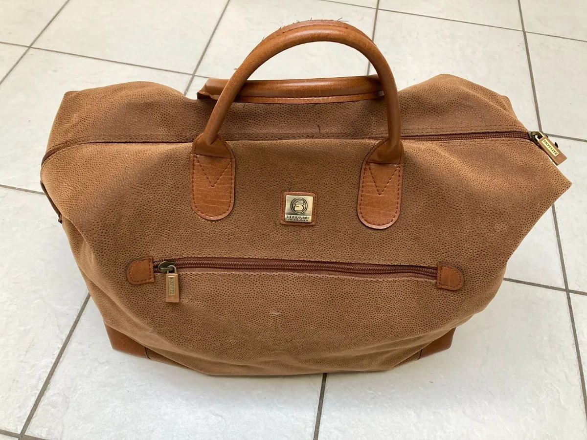 Skyflite London Faux Leather Weekend Travel Bag - Image 1