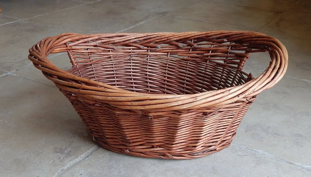 Traditional Wicker Laundry Basket - Image 1