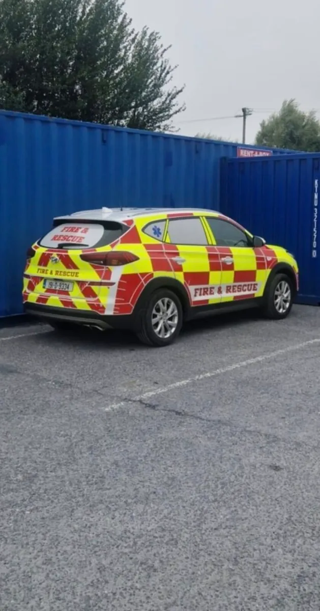 Hyundai tuscon commercial jeep - Image 2