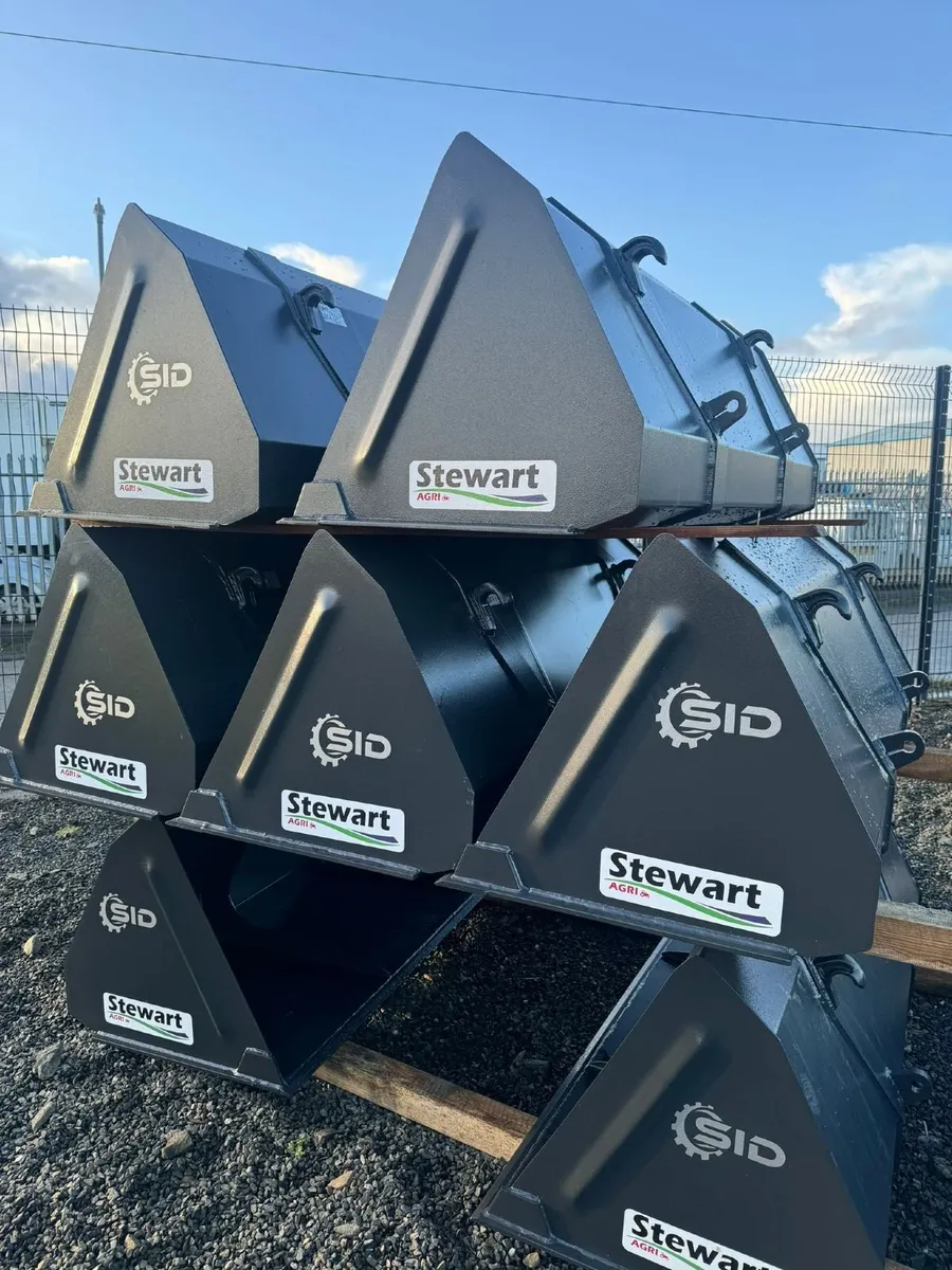 front loader buckets - 5FT/6FT - Image 1