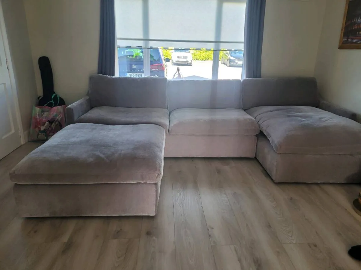 Suite furniture - Image 2