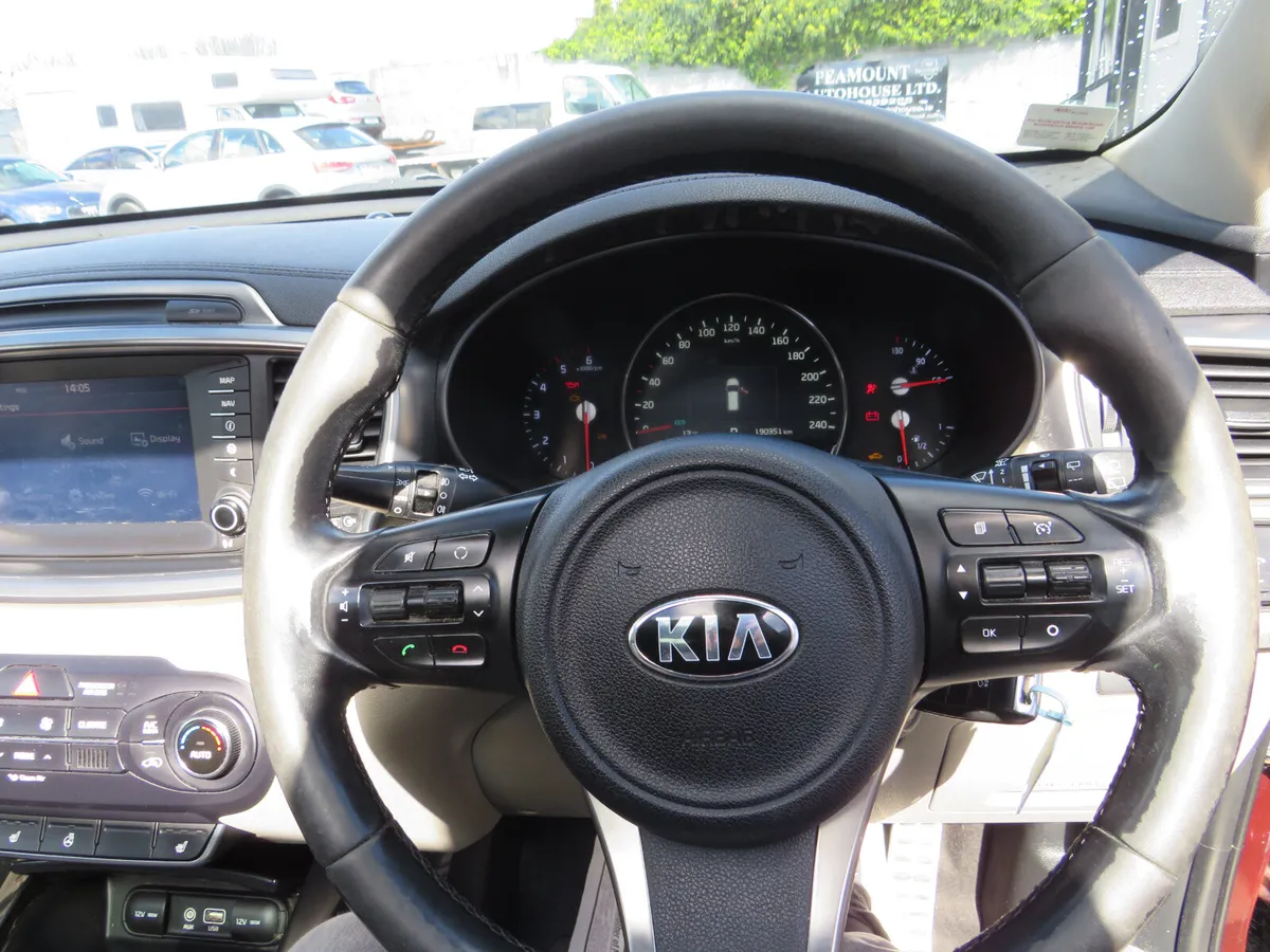 Kia Sorento 2016 AWD DIESEL AUTOMATIC DOED - Image 2