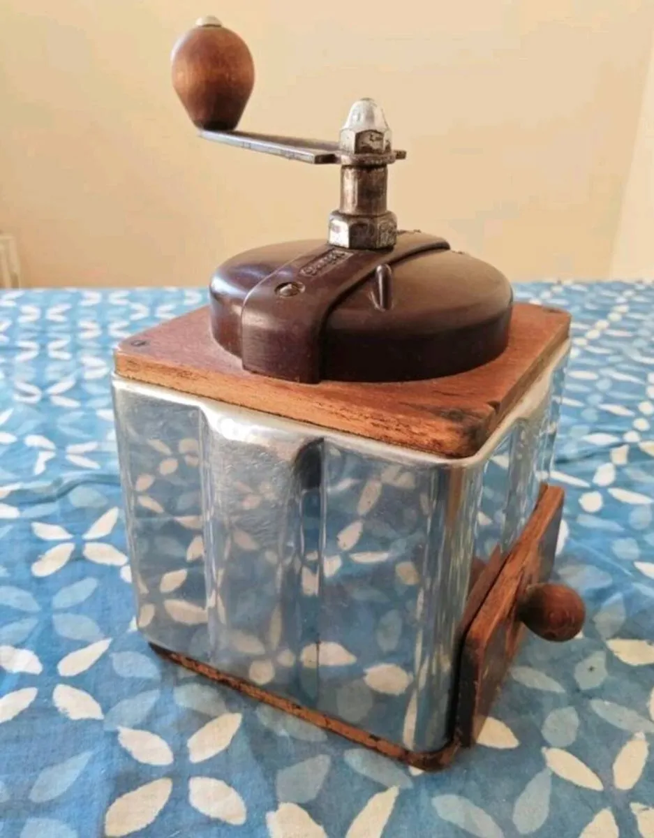 Vintage Peugeot coffee grinders - Image 1