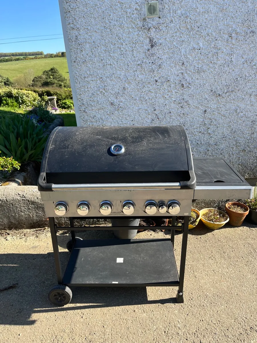 Barbecue - Image 1