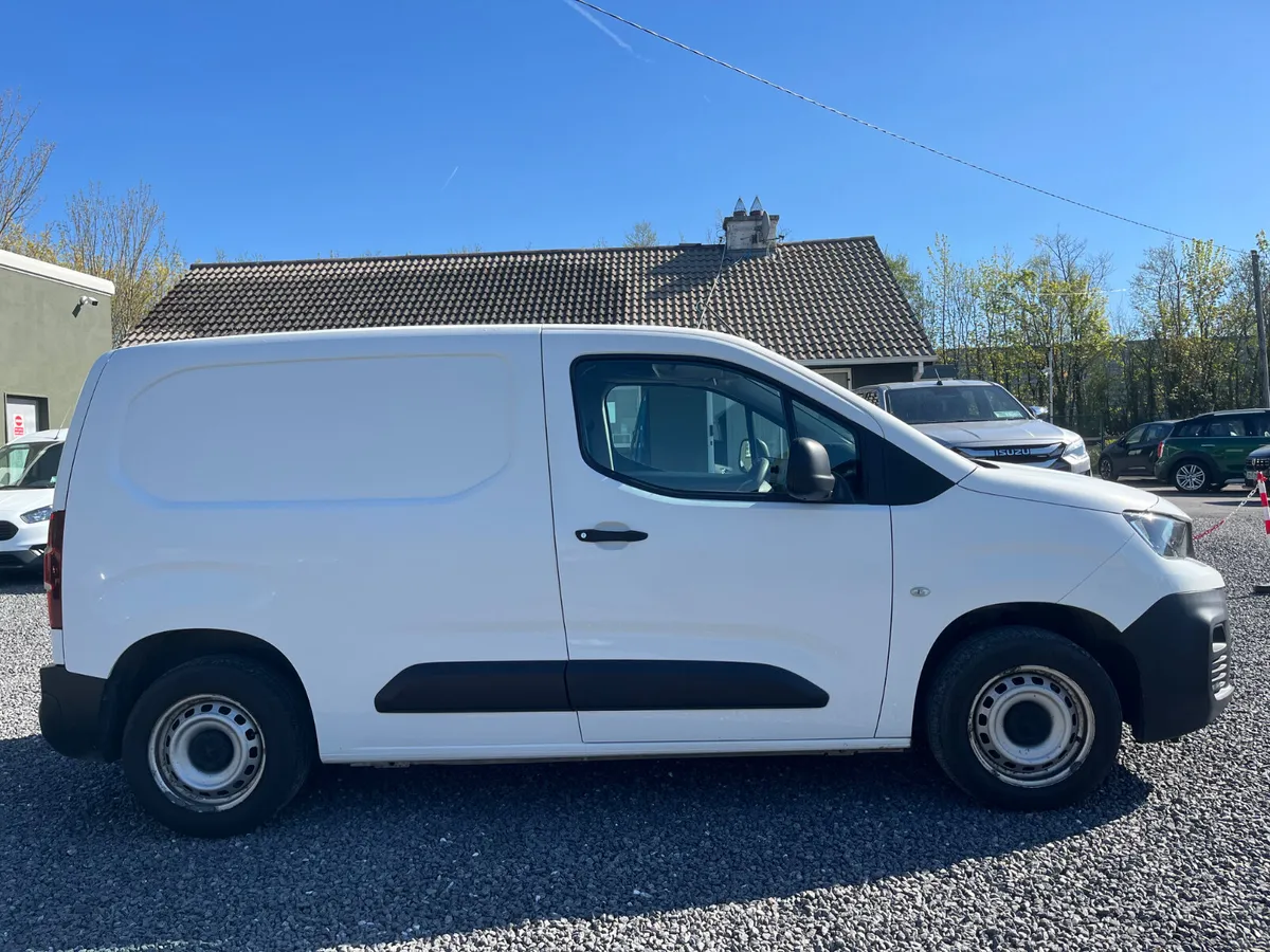 Peugeot Partner Active 1.5L Diesel (1 Owner) - Image 4