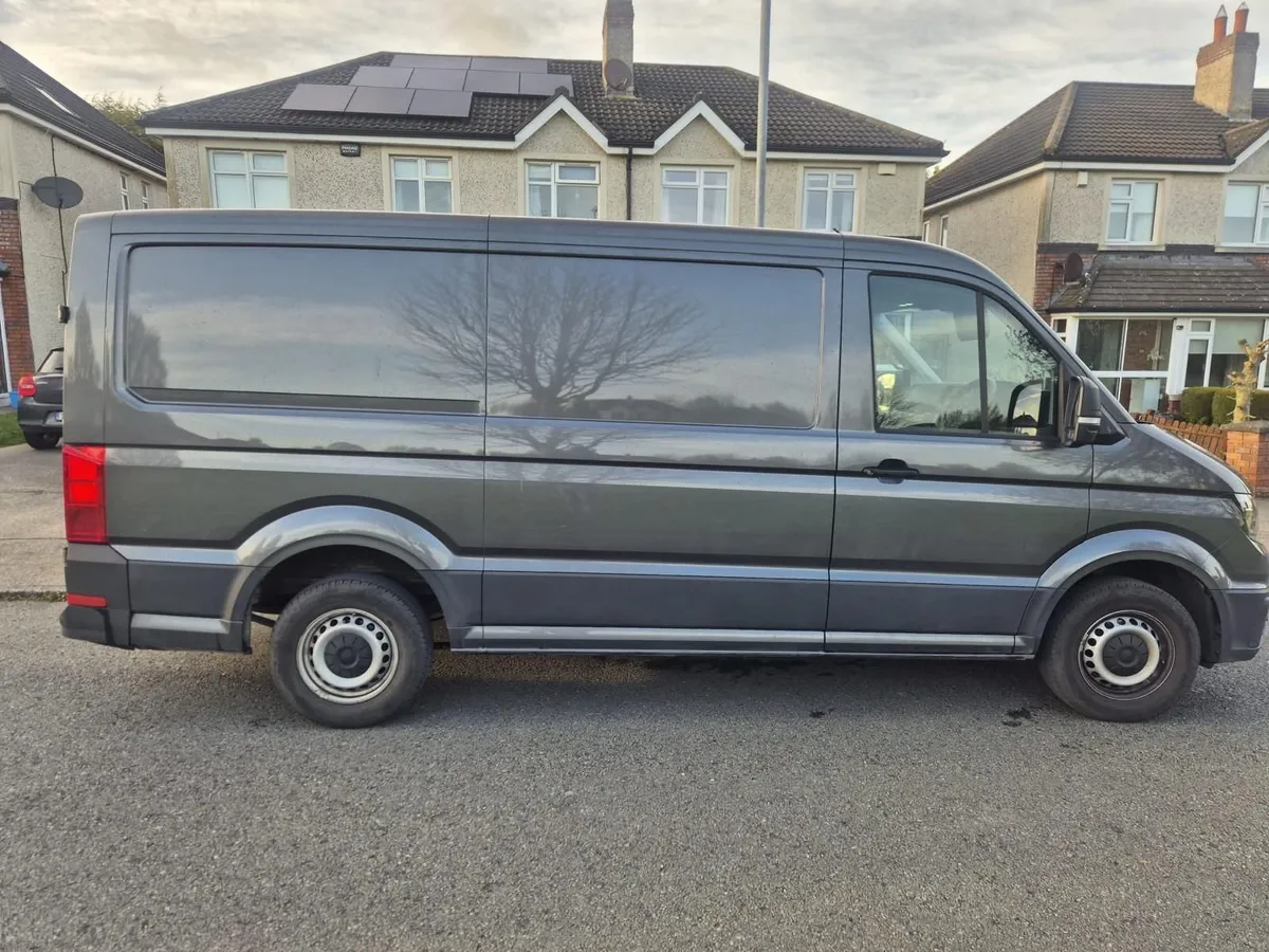 Volkswagen Crafter 30 MWB 140hp M6F - Image 3