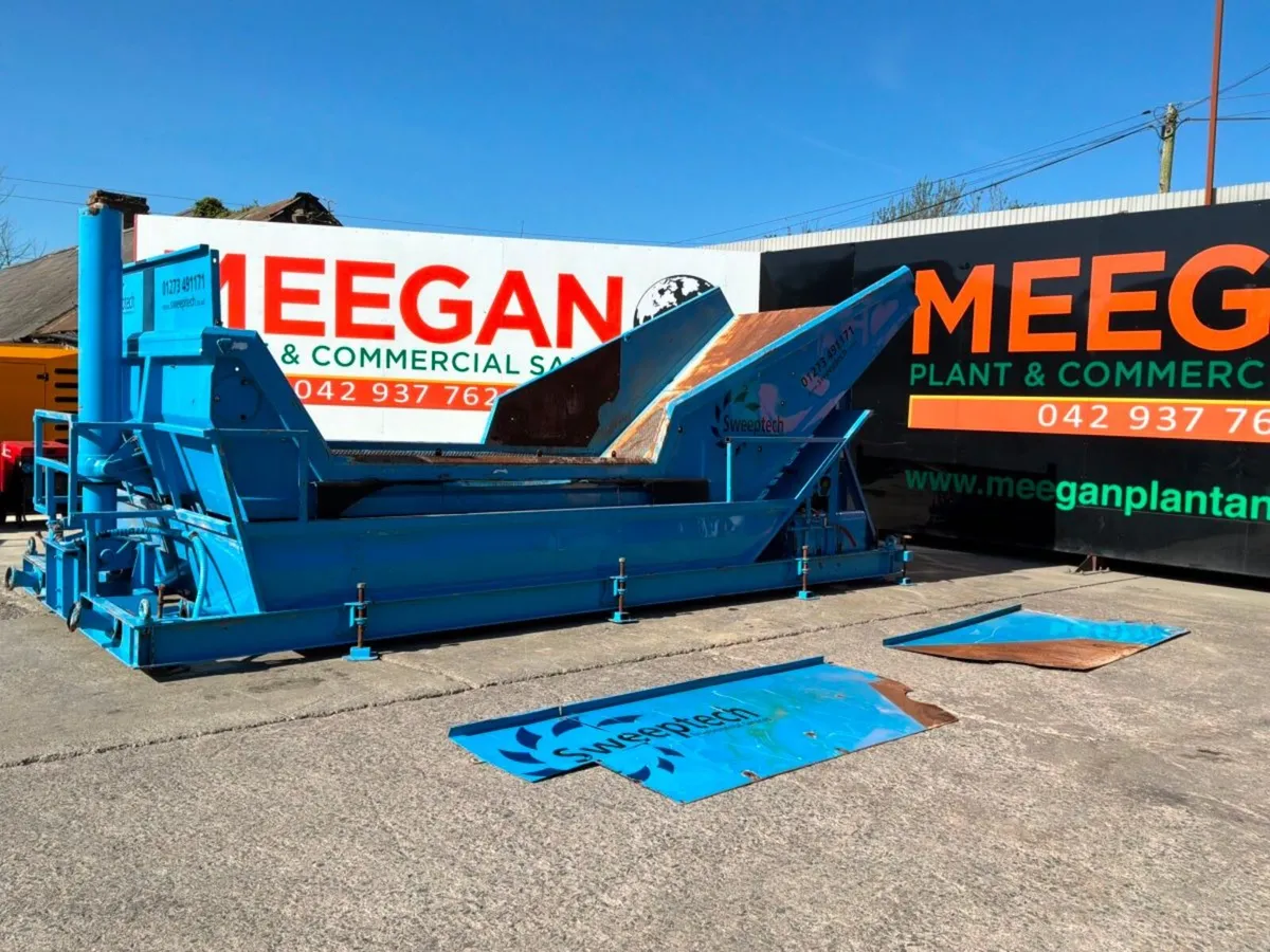 SELF TIPPING MOBILE WASTE DEWATERING PLANT. - Image 1