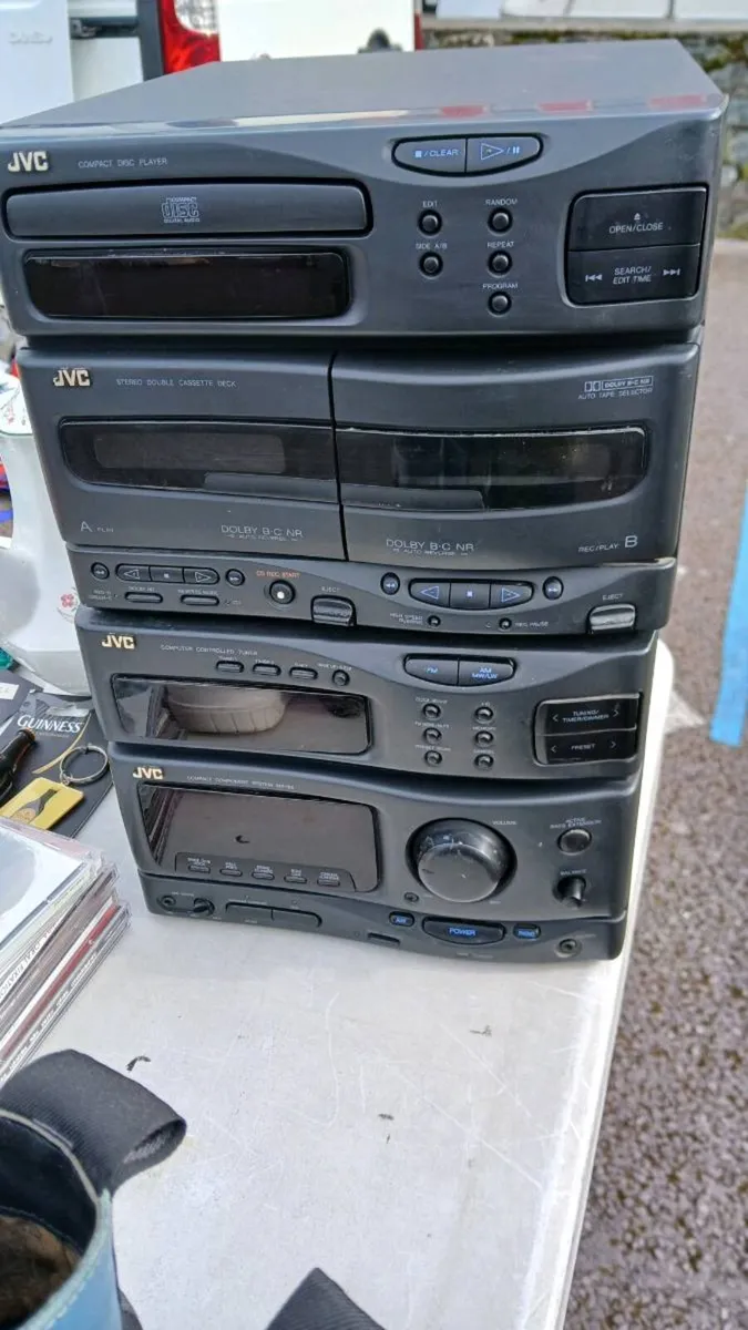 Music centre - Image 1