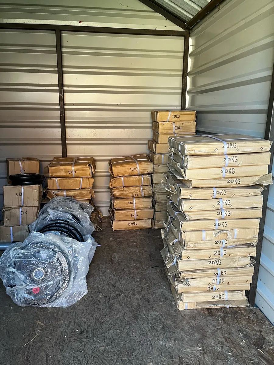 New: rubber Olympic tri grip weight plates - Image 1