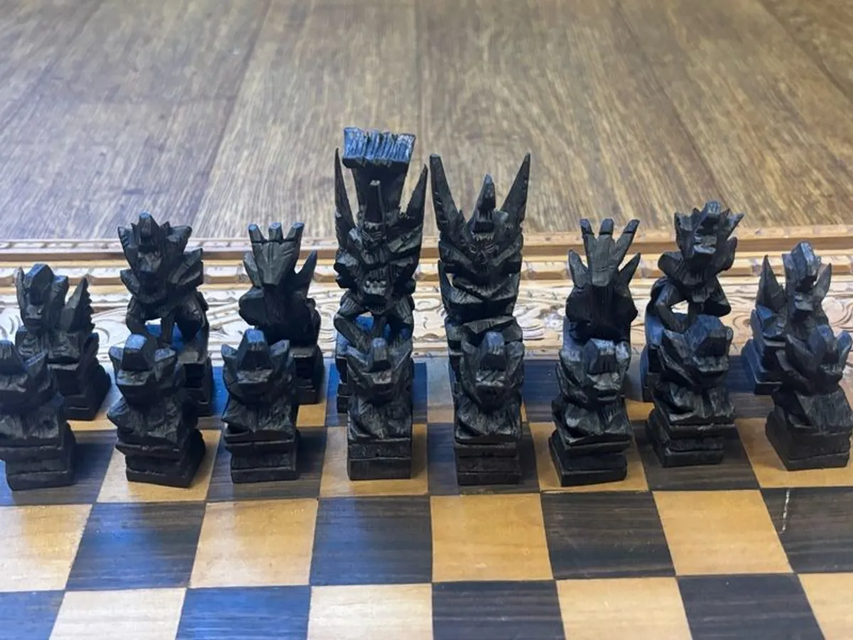 Vintage Chess board and Backgammon crafted by hand - Image 2